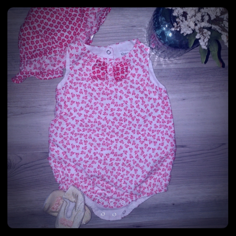 🏷🏷Absorba Ruffle Butt Romper🏷🏷